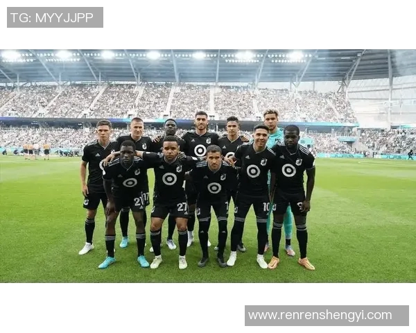 温哥华白帽与纽约城的激烈对决揭示足球战术与团队默契的较量 温哥华白帽与纽约城的激烈对决揭示足球战术与团队默契的较量