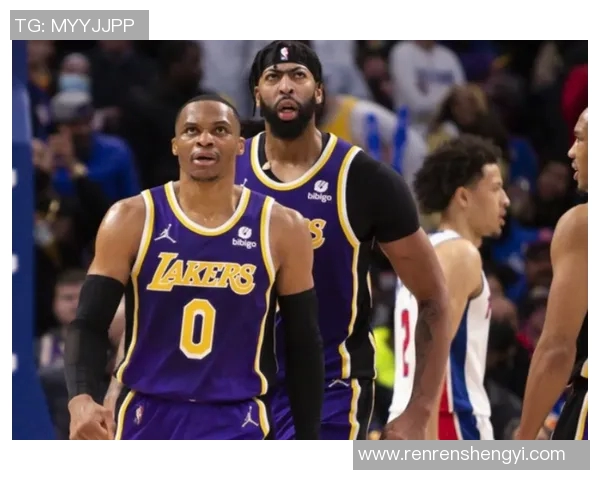 湖人对阵爵士比赛分析及大小分预测，谁能在攻防战中占据优势