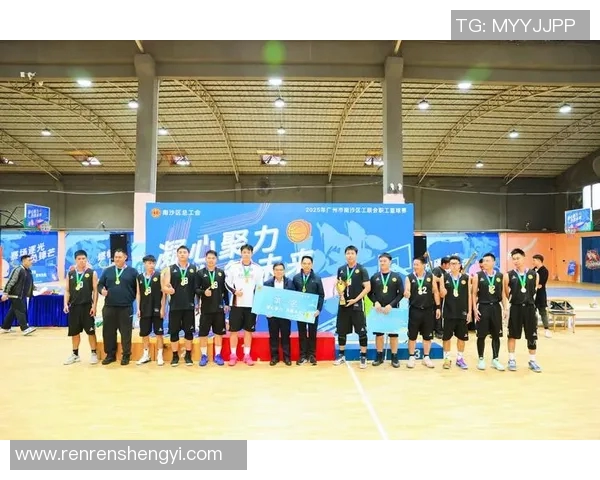 美国男篮对抗世界联队的精彩较量与篮球文化的碰撞分析