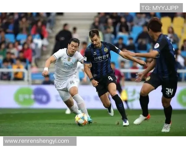 蔚山现代与尚城尚武的激烈对决展现足球魅力与战术智慧的巅峰较量